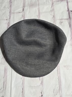 Dockers Black and Gray Knit Driver Flat Cap